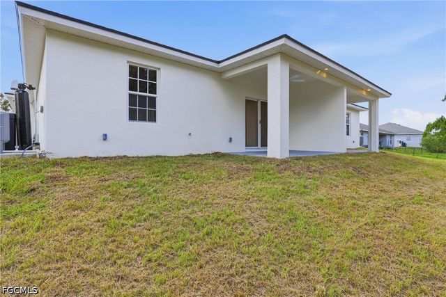 4708 27th ST SW, Lehigh Acres, FL 33973