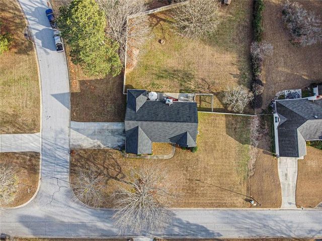 2660 Tribble Gates Drive, Loganville, GA 30052