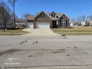720 Erin Drive, Avon, IN 46123