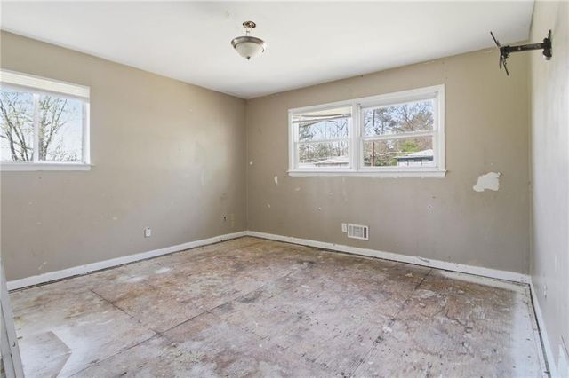 2459 Rockknoll Drive, Conley, GA 30288