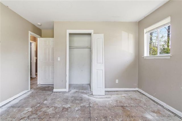 2459 Rockknoll Drive, Conley, GA 30288