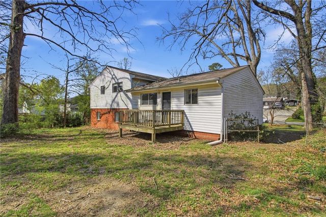 2459 Rockknoll Drive, Conley, GA 30288