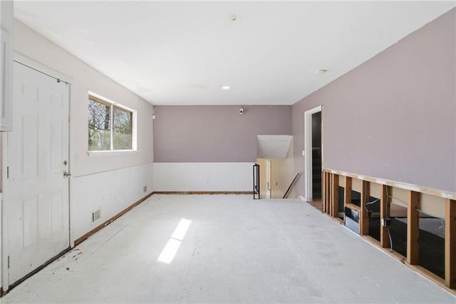 2459 Rockknoll Drive, Conley, GA 30288