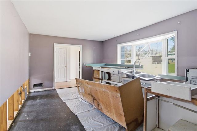 2459 Rockknoll Drive, Conley, GA 30288