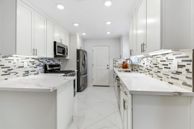 4200 42nd Ave, Sacramento, CA 95824