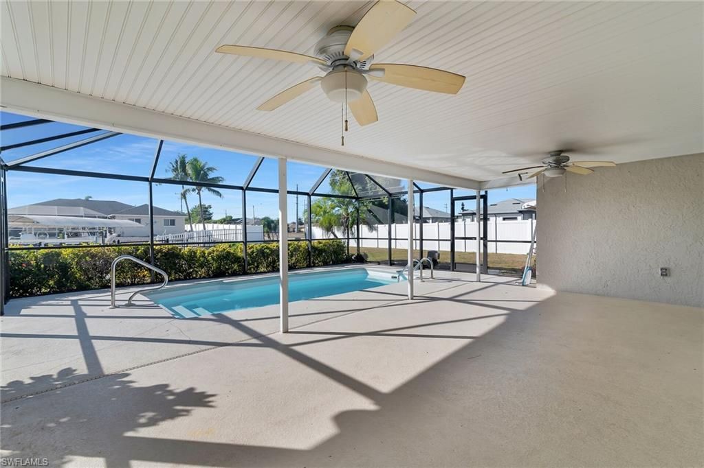 Image 25 of property listing at 102 SE 42nd ST, Cape Coral, FL 33904