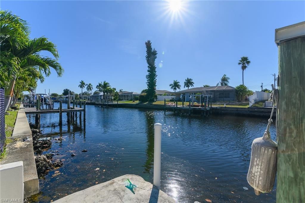 Image 32 of property listing at 102 SE 42nd ST, Cape Coral, FL 33904