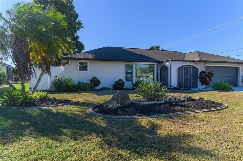 Image 33 of property listing at 102 SE 42nd ST, Cape Coral, FL 33904