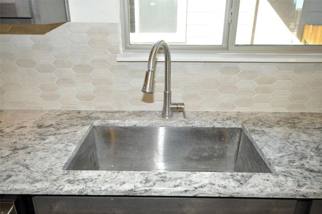 3703 Pedregal Road, League City, TX 77539