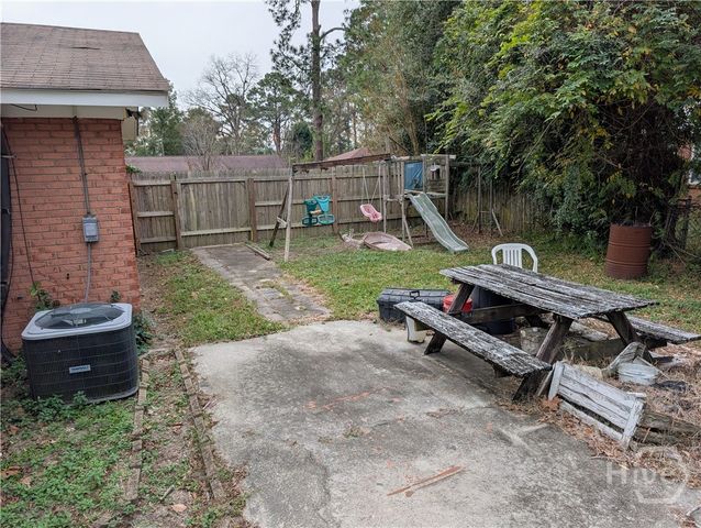 9 Sheridan Drive, Savannah, GA 31406