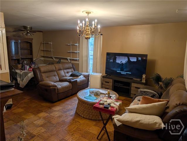 9 Sheridan Drive, Savannah, GA 31406