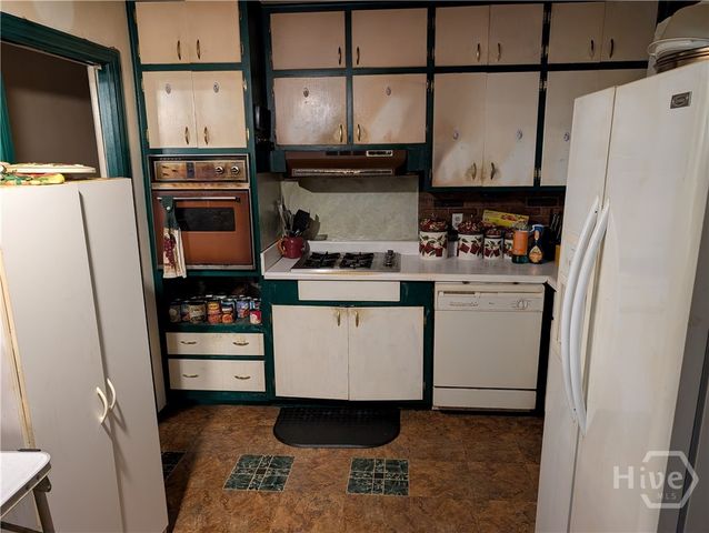 9 Sheridan Drive, Savannah, GA 31406