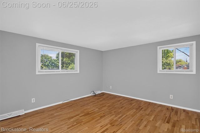 1018 Virginia Avenue, Marysville, MI 48040