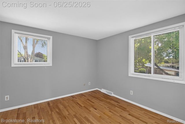 1018 Virginia Avenue, Marysville, MI 48040