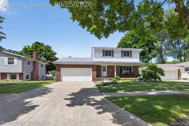 1018 Virginia Avenue, Marysville, MI 48040
