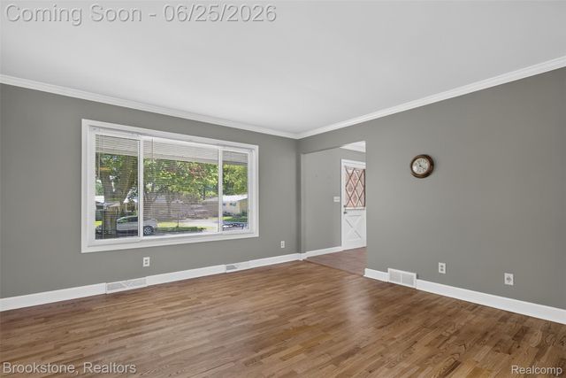 1018 Virginia Avenue, Marysville, MI 48040