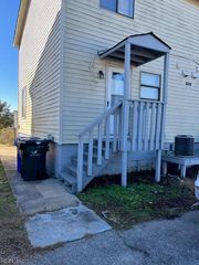 9513 17th Bay St # B, Norfolk, VA 23518