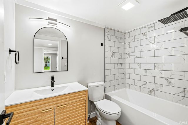 745 E 18th Street, Mishawaka, IN 46544