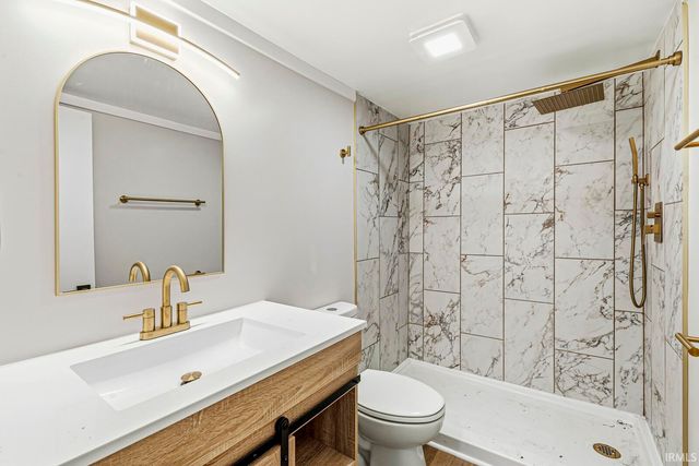 745 E 18th Street, Mishawaka, IN 46544