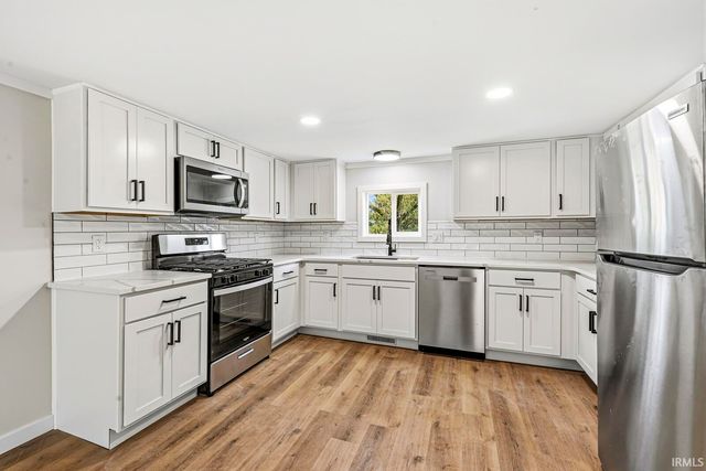 745 E 18th Street, Mishawaka, IN 46544