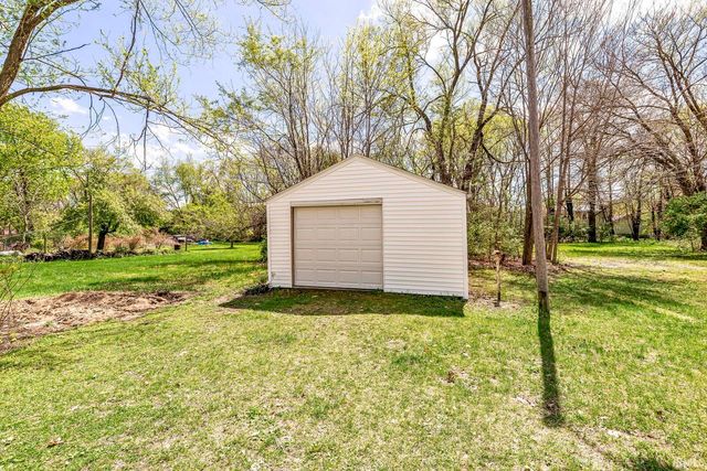 745 E 18th Street, Mishawaka, IN 46544