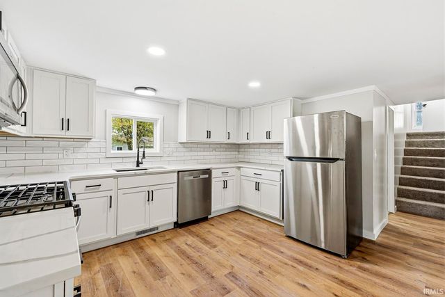 745 E 18th Street, Mishawaka, IN 46544