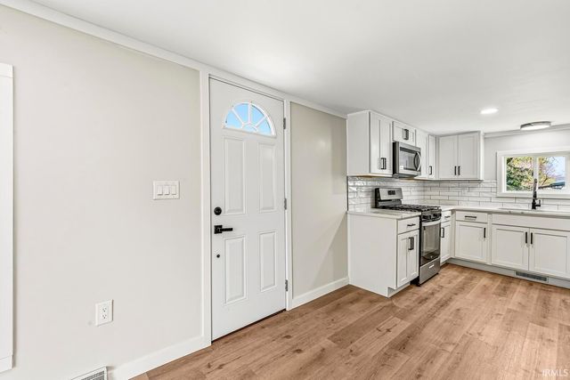 745 E 18th Street, Mishawaka, IN 46544