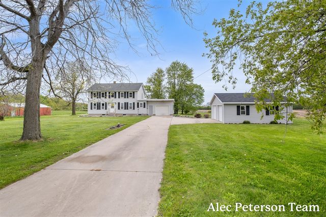 15727 40th Avenue, Coopersville, MI 49404