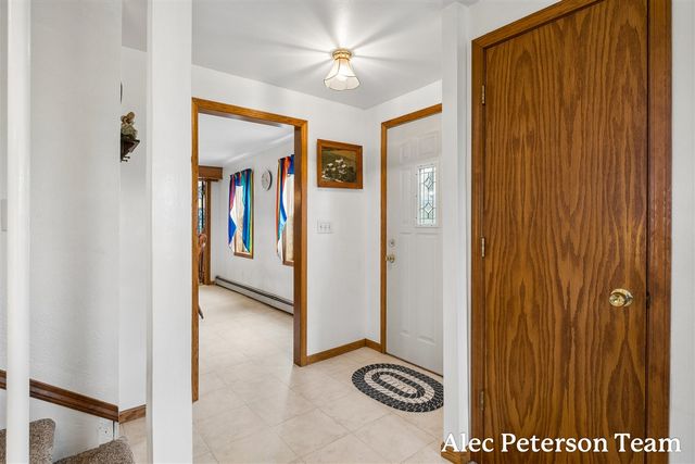 15727 40th Avenue, Coopersville, MI 49404