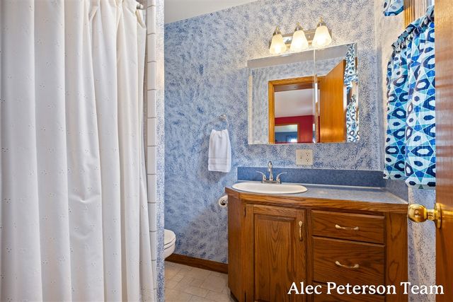 15727 40th Avenue, Coopersville, MI 49404