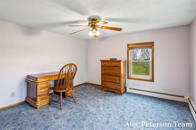 15727 40th Avenue, Coopersville, MI 49404