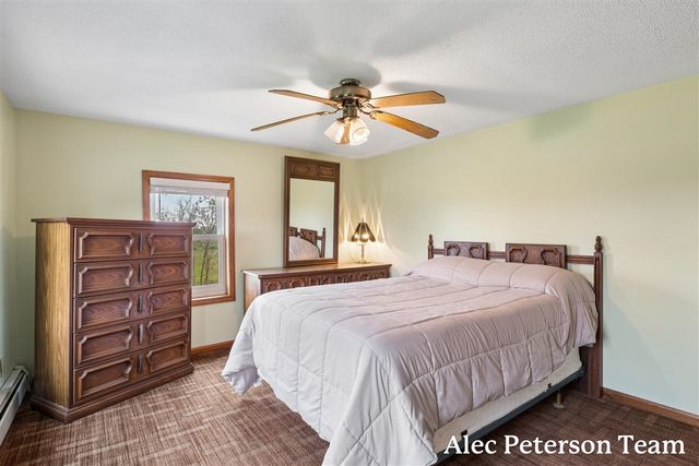 15727 40th Avenue, Coopersville, MI 49404
