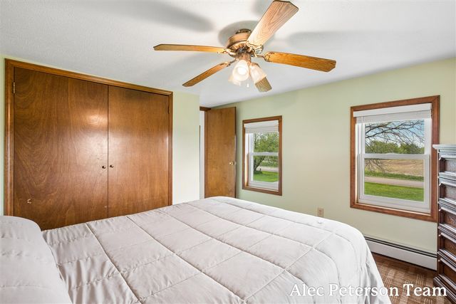 15727 40th Avenue, Coopersville, MI 49404