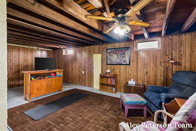 15727 40th Avenue, Coopersville, MI 49404