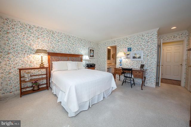 477 CHANDLEE DRIVE, Berwyn, PA 19312