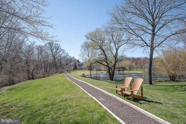 477 CHANDLEE DRIVE, Berwyn, PA 19312