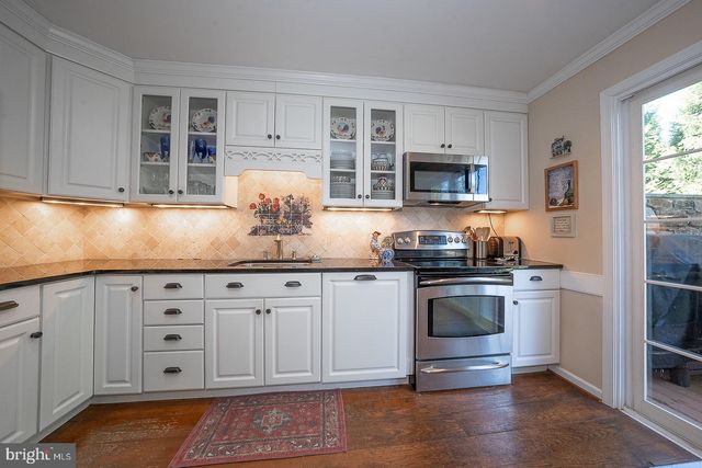 477 CHANDLEE DRIVE, Berwyn, PA 19312