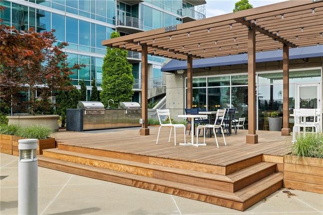 943 Peachtree NE Street 1411, Atlanta, GA 30309