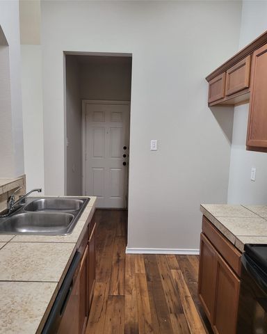1404 Piedmont Drive, Mansfield, TX 76063