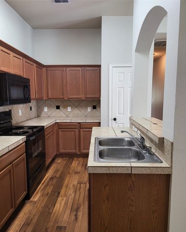 1404 Piedmont Drive, Mansfield, TX 76063