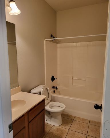 1404 Piedmont Drive, Mansfield, TX 76063