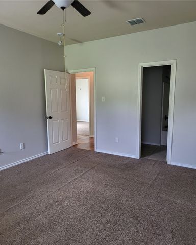 1404 Piedmont Drive, Mansfield, TX 76063