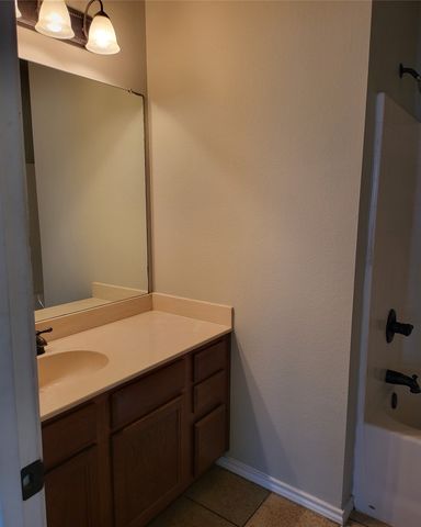 1404 Piedmont Drive, Mansfield, TX 76063