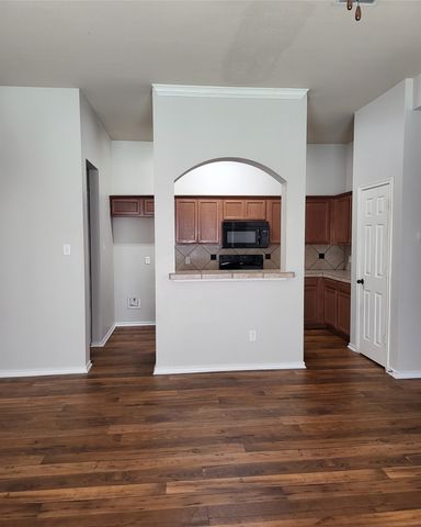 1404 Piedmont Drive, Mansfield, TX 76063