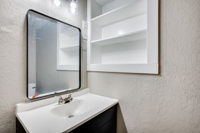 1732 S Santa Fe, Wichita, KS 67211