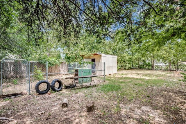 1732 S Santa Fe, Wichita, KS 67211