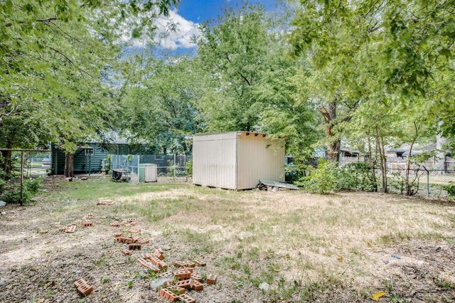 1732 S Santa Fe, Wichita, KS 67211