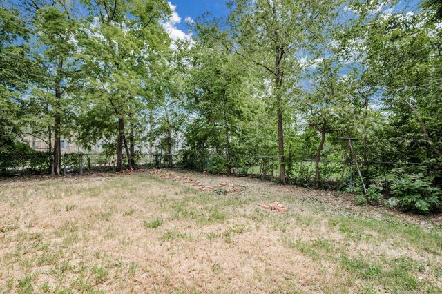 1732 S Santa Fe, Wichita, KS 67211