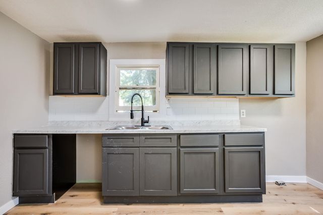 1732 S Santa Fe, Wichita, KS 67211