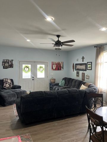 107 Rosewood Dr., Dothan, AL 36301